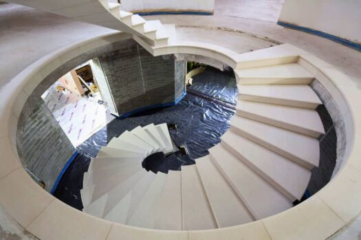 Aqui você aprenderá os segredos para projetar maravilhosas escadas curvas com vidros. Através do Método Escada dos Sonhos,